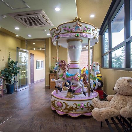 Famille Spa Resort Seogwipo Ngoại thất bức ảnh