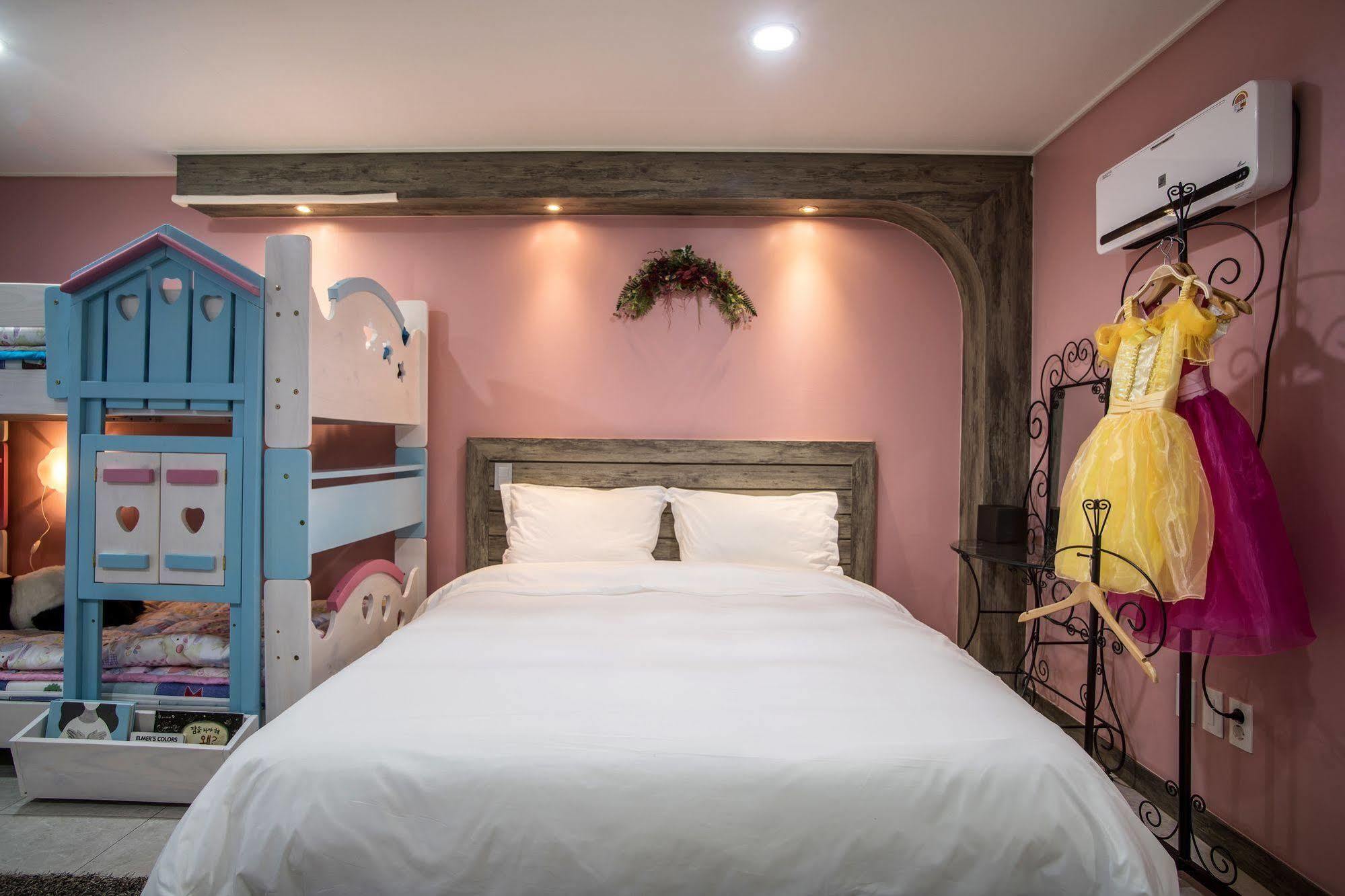 Famille Spa Resort Seogwipo Ngoại thất bức ảnh