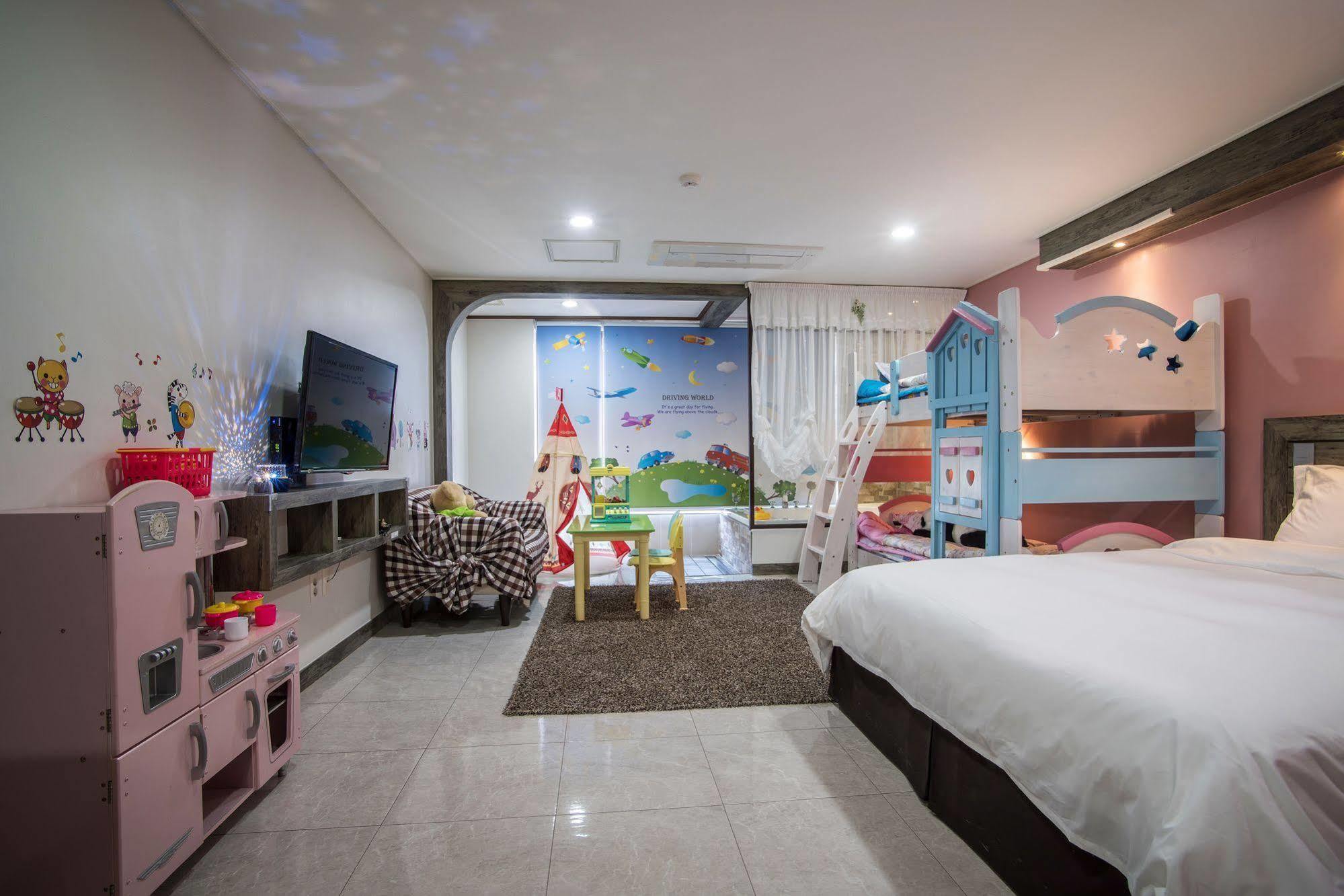 Famille Spa Resort Seogwipo Ngoại thất bức ảnh