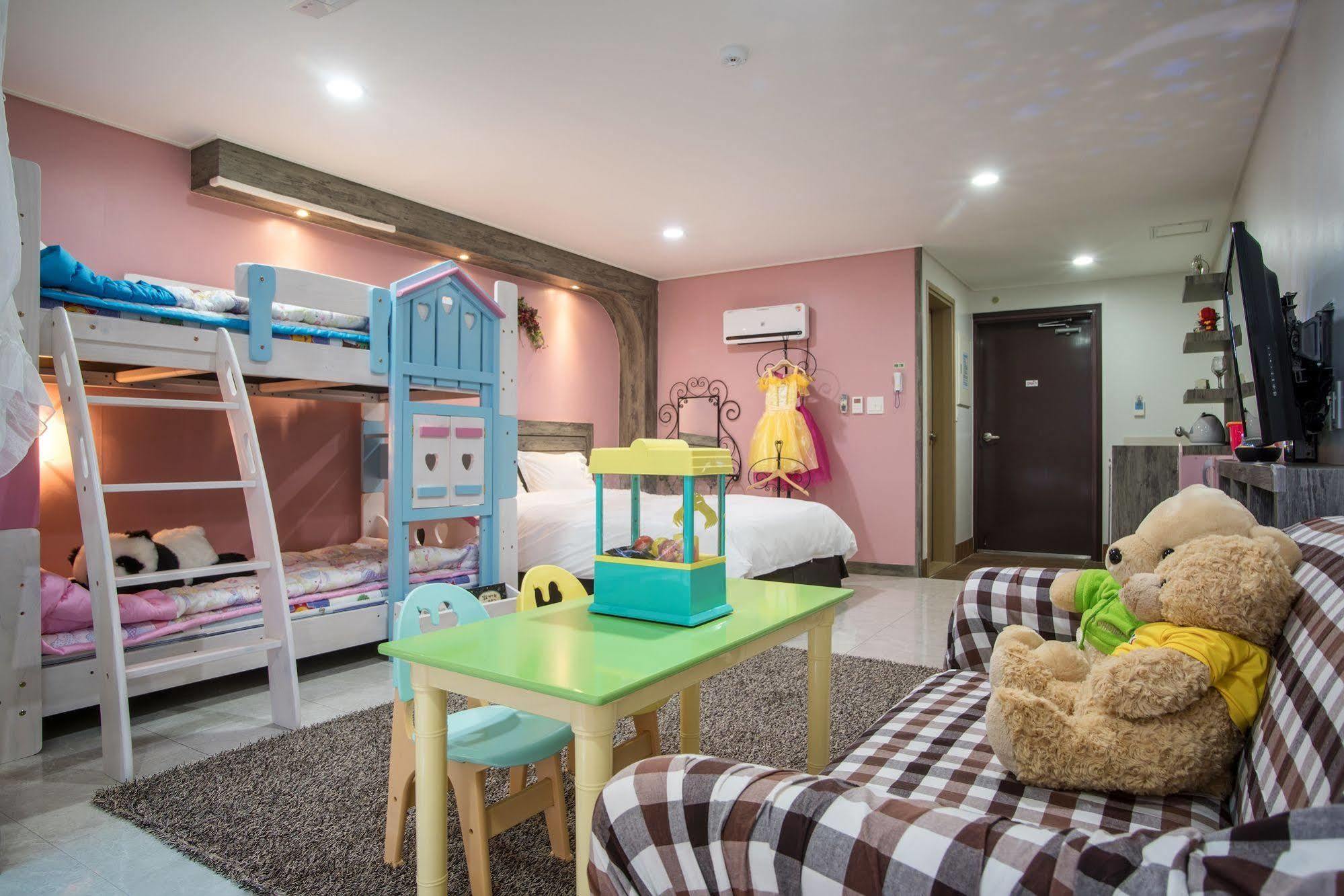 Famille Spa Resort Seogwipo Ngoại thất bức ảnh