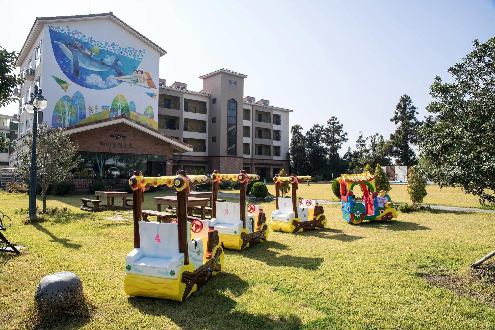 Famille Spa Resort Seogwipo Ngoại thất bức ảnh