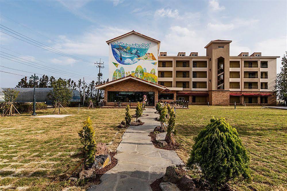 Famille Spa Resort Seogwipo Ngoại thất bức ảnh