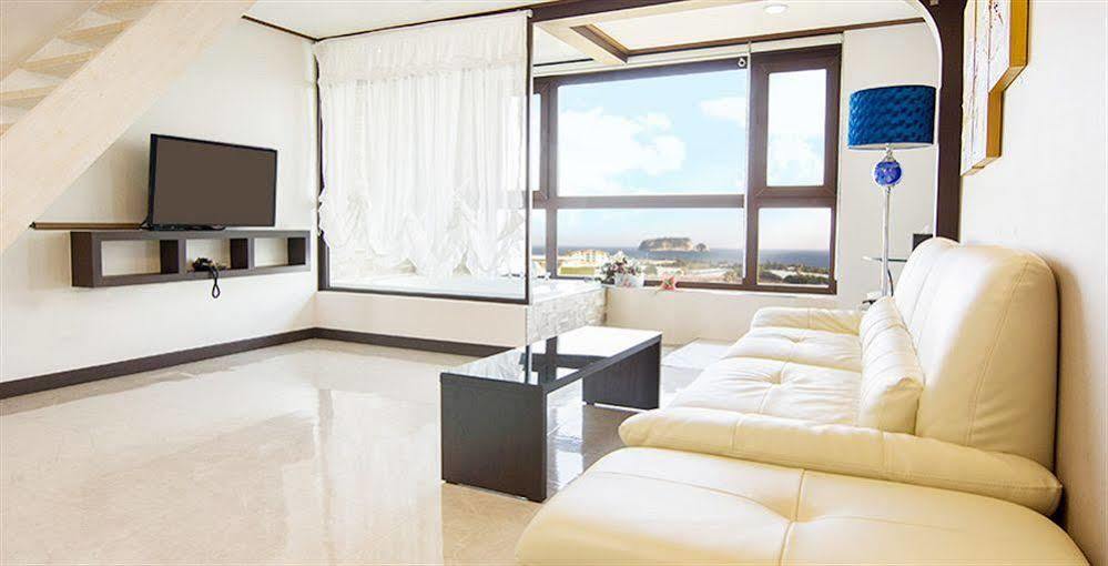 Famille Spa Resort Seogwipo Ngoại thất bức ảnh
