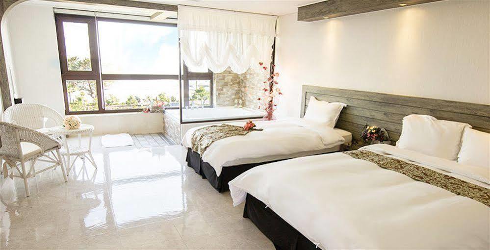 Famille Spa Resort Seogwipo Ngoại thất bức ảnh